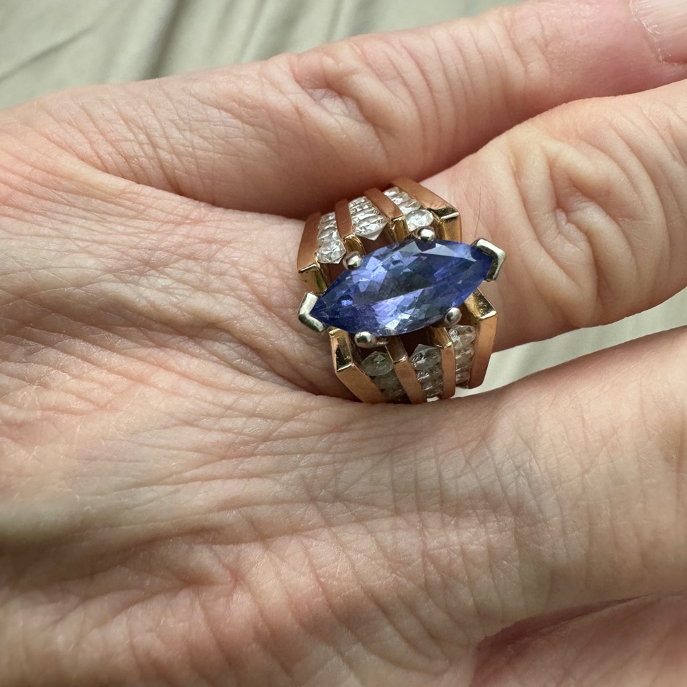 Tanzanite 1.5 ct Marquise and round .40 ct diamond ring size 7.5 14k gold - Picture 11 of 13